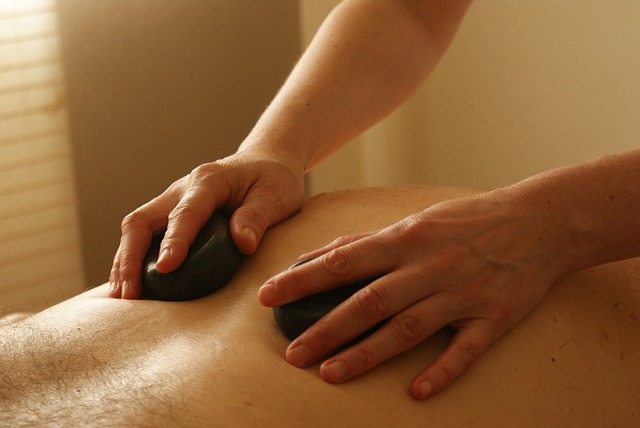 relaxační masáž kameny