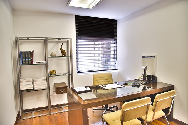 kancelář, stůl, židle, regál